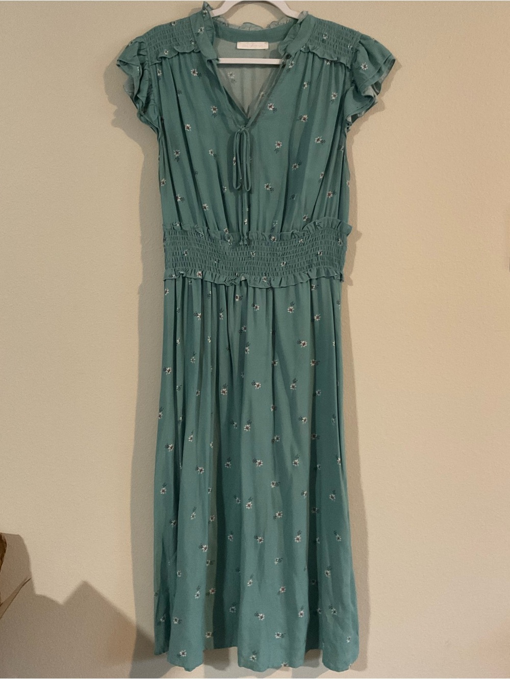 Ces Femme Sage Green Floral V-Neck Maxi